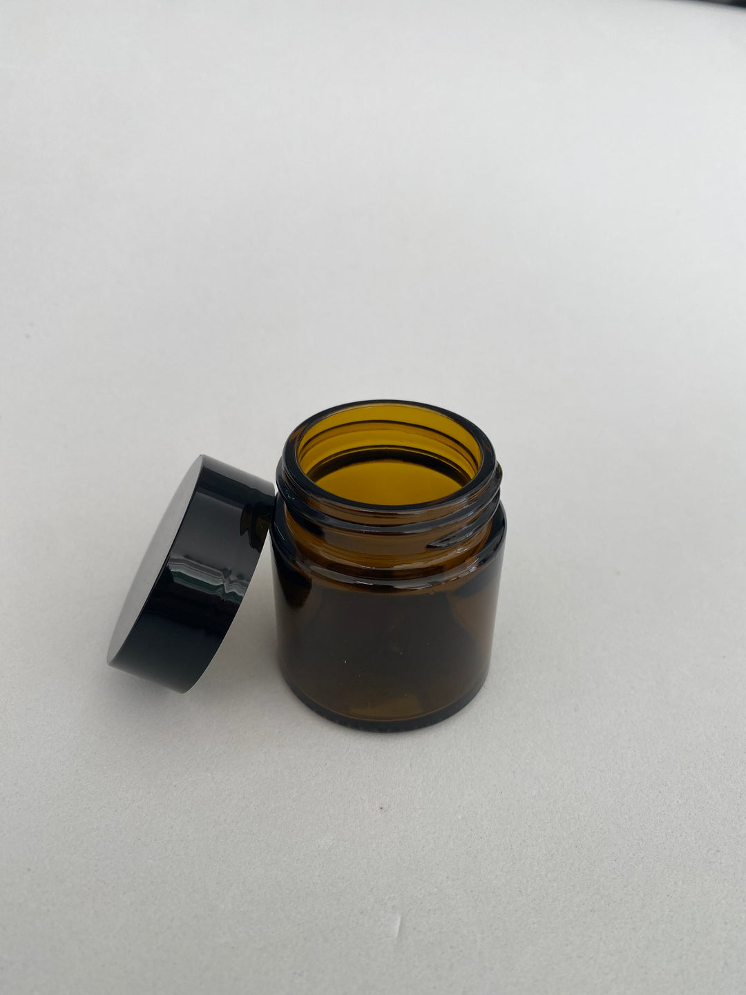 Boião em vidro ambar