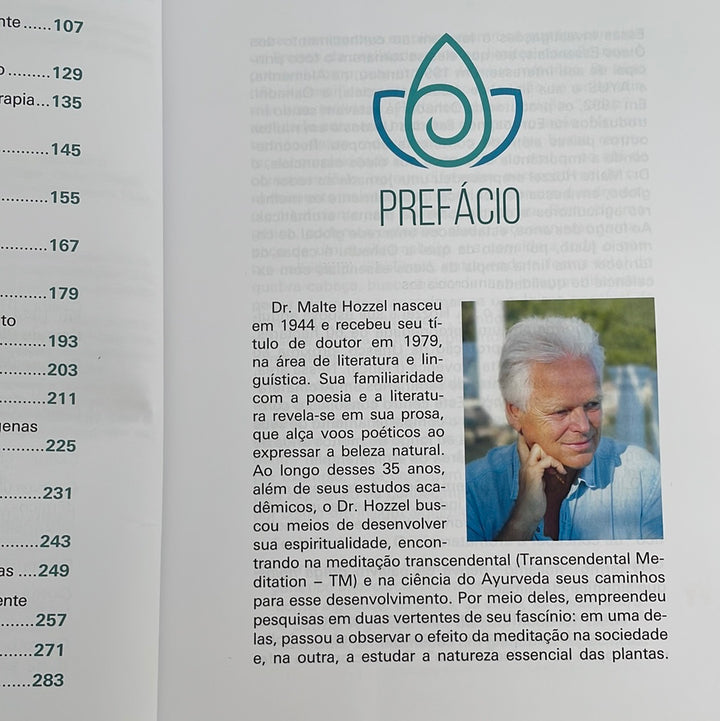 Livro Ensaios sobre aromaterapia holística | Dr Malte Hozzel