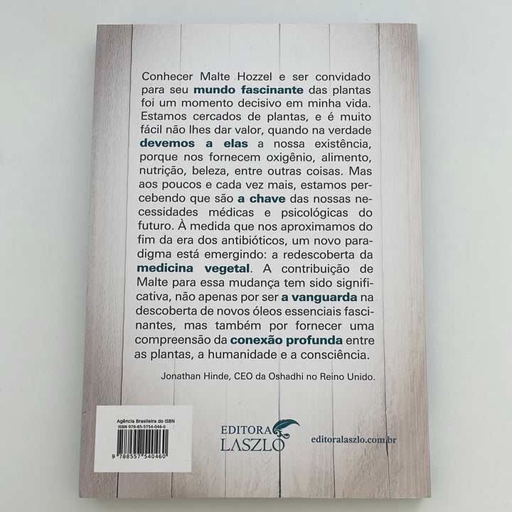 Livro Ensaios sobre aromaterapia holística | Dr Malte Hozzel