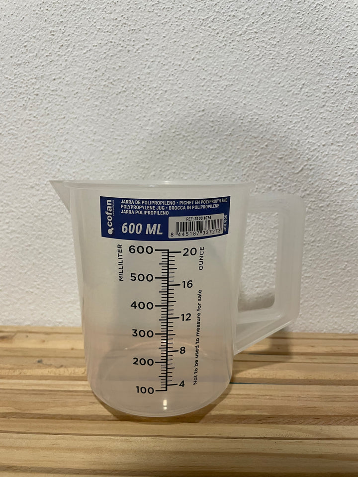 Copo Graduado (plástico forte) ***