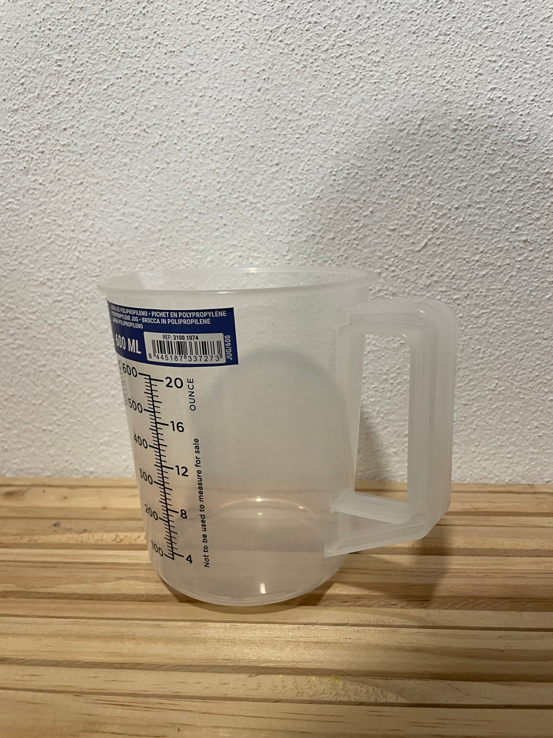 Copo Graduado (plástico forte) ***