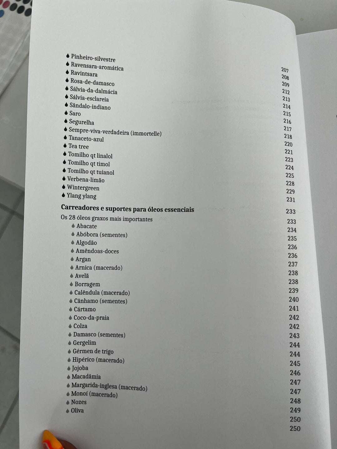 Livro A Bíblia dos oleos essenciais | Danièle Festy