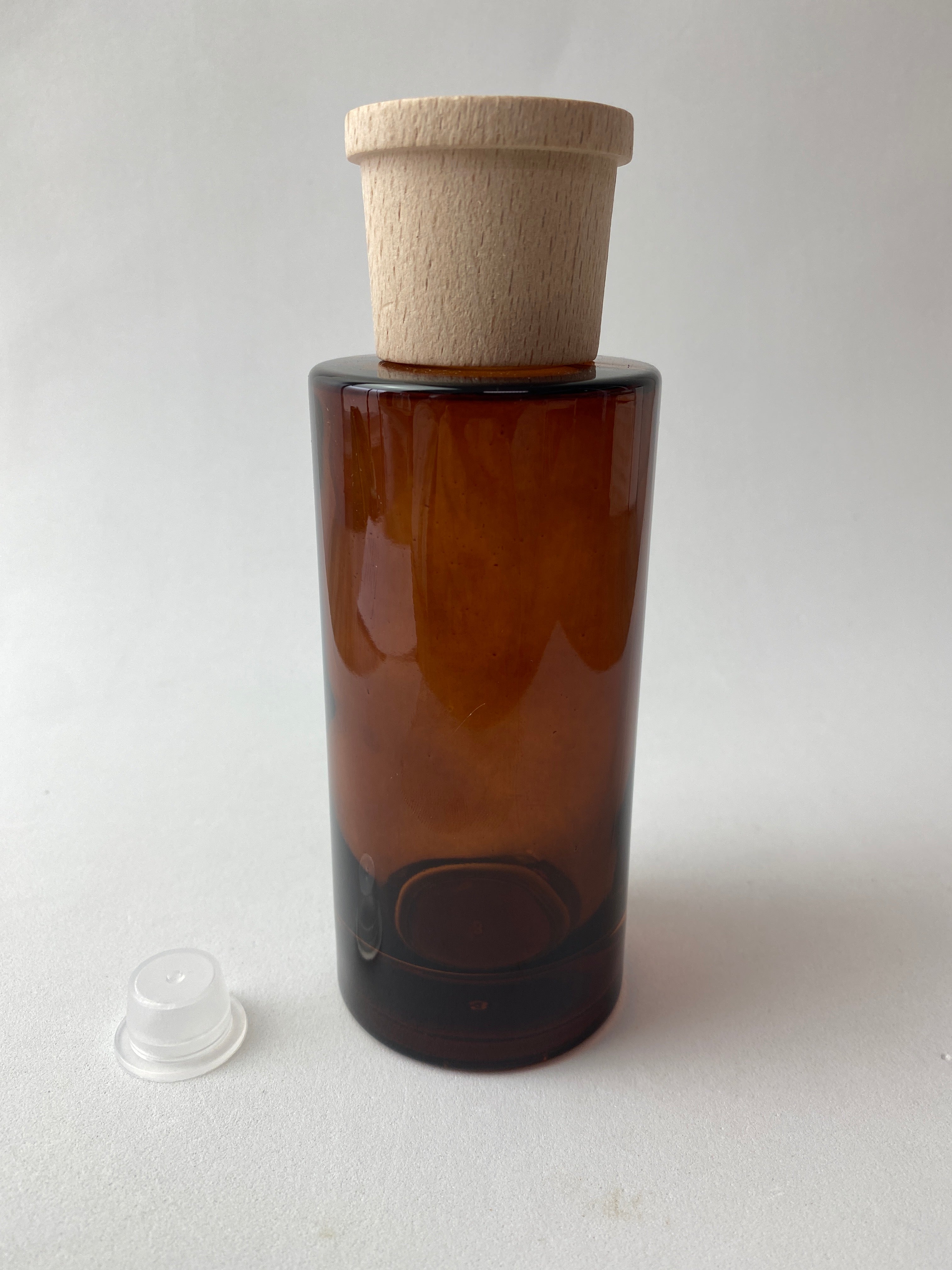Frasco de Vidro Âmbar e Tampa para Mikado ***