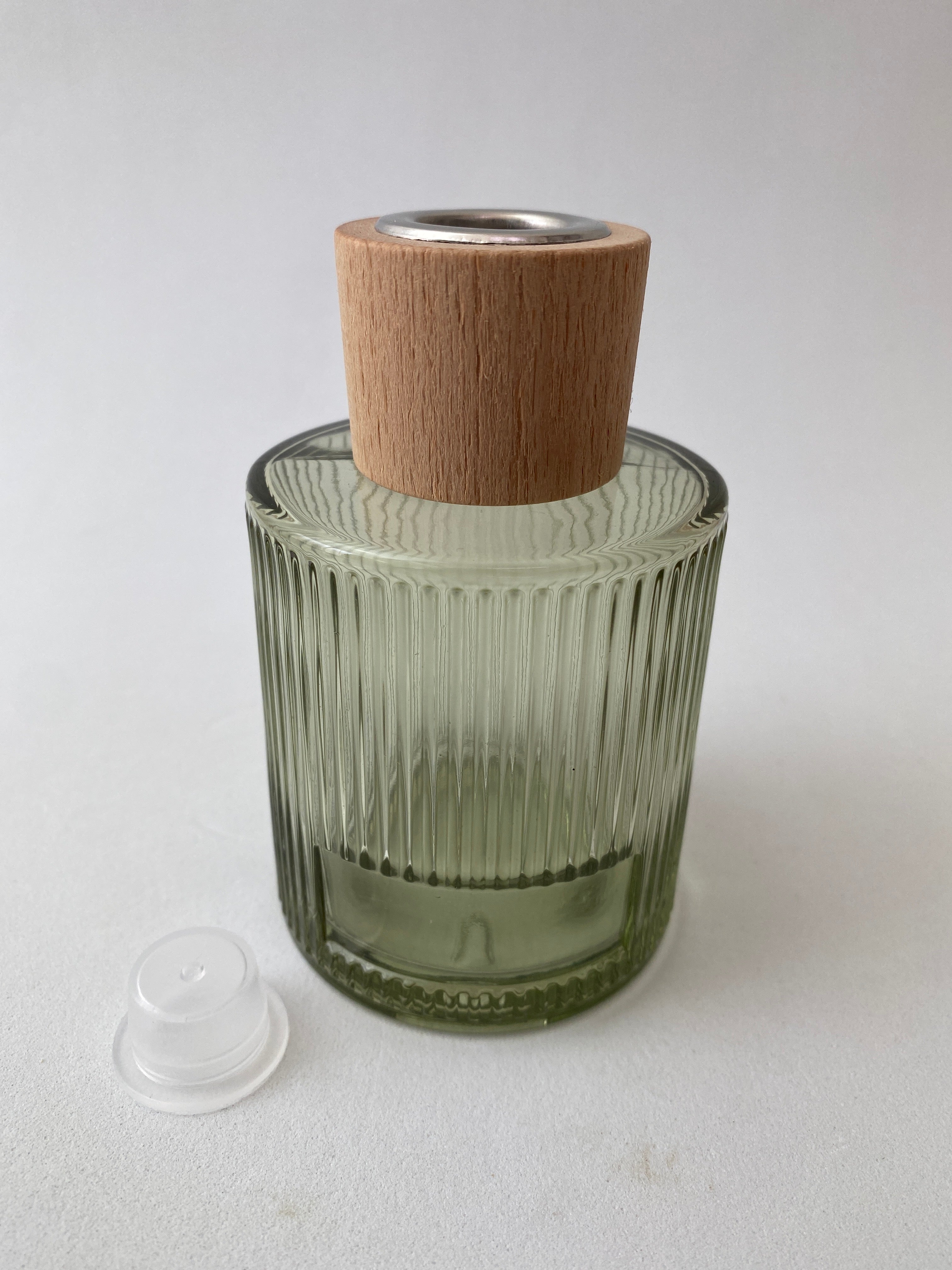 Frasco de Vidro Esverdeado e Tampa para Mikado ***