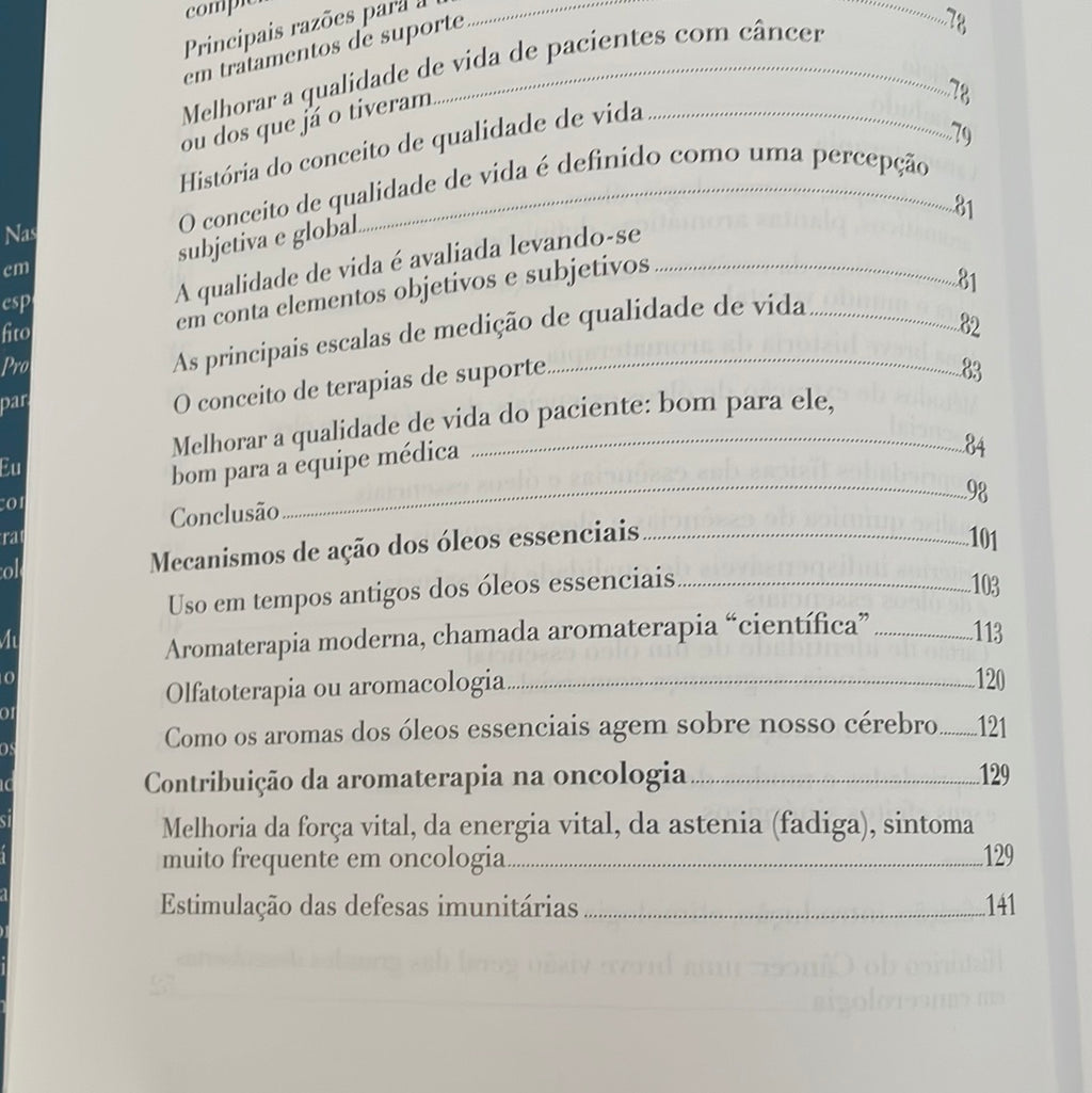 Livre huiles essentielles et cancer 