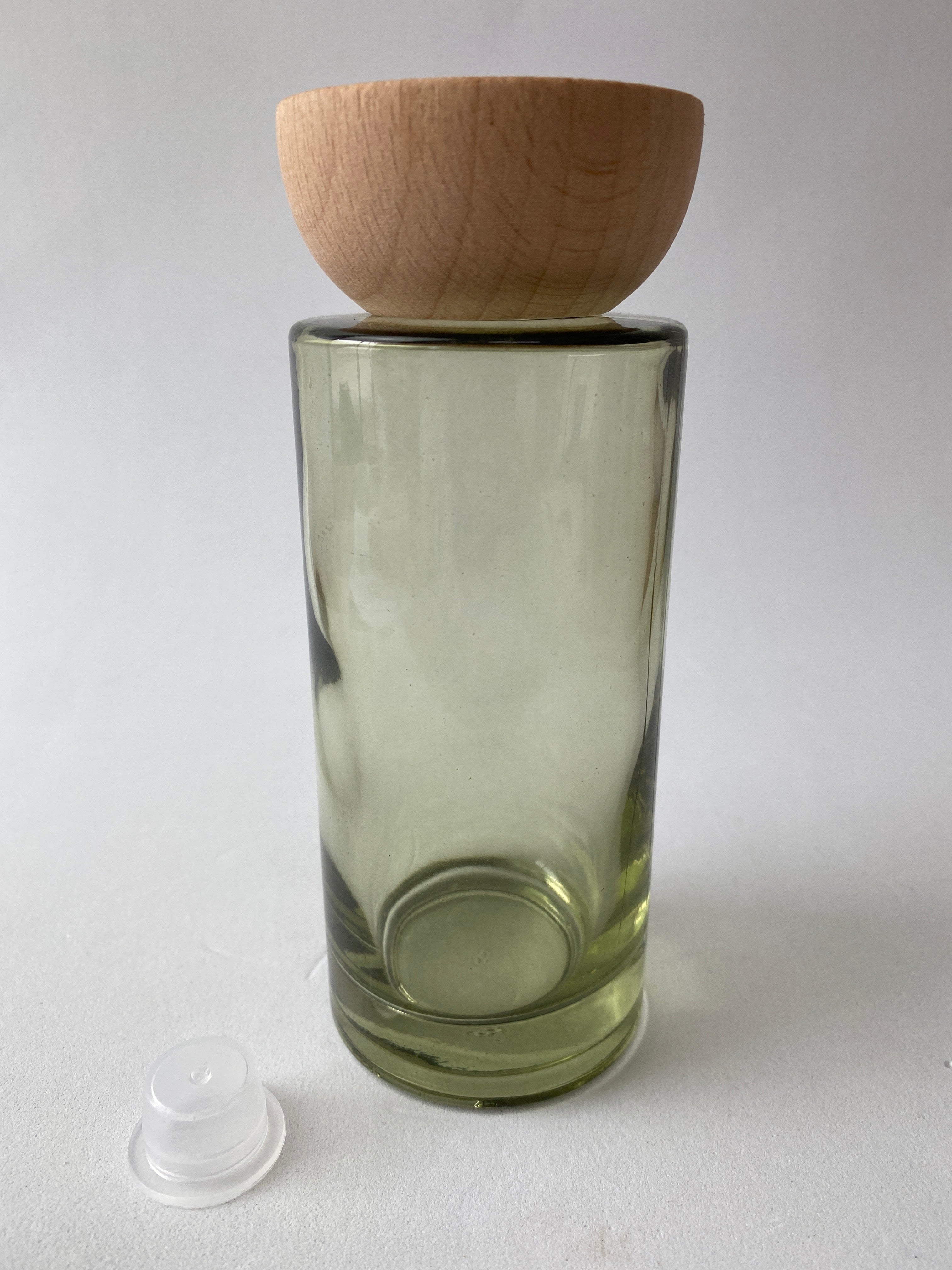 Frasco de Vidro Esverdeado e Tampa para Mikado ***