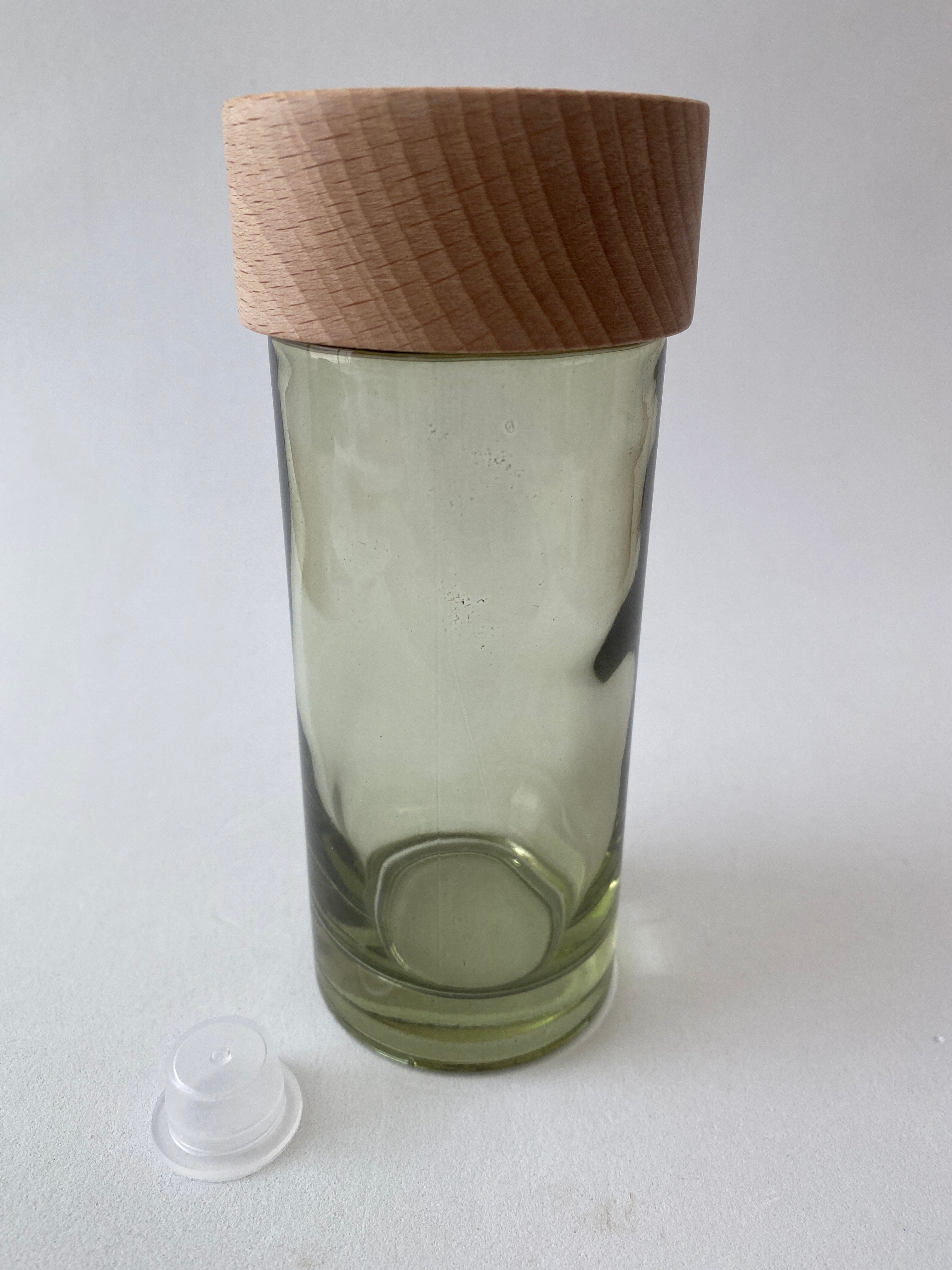 Frasco de Vidro Esverdeado e Tampa para Mikado ***