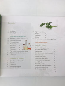 Essential oils for the kitchen and well-being book 