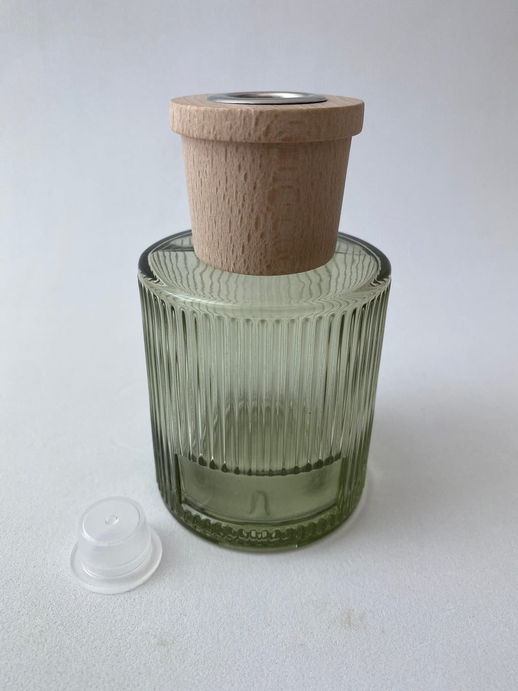 Frasco de Vidro Esverdeado e Tampa para Mikado ***