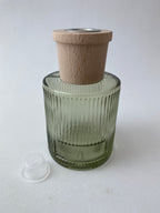 Frasco de Vidro Esverdeado e Tampa para Mikado ***