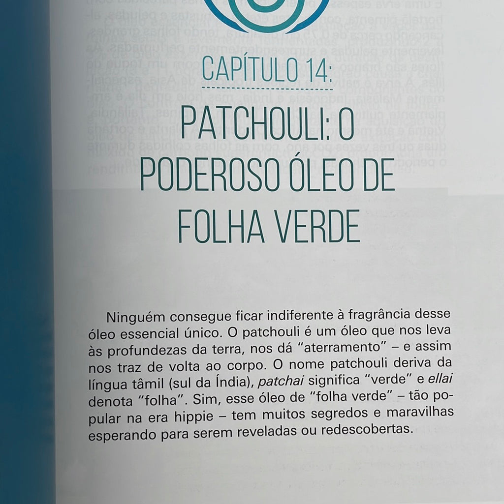 Book Essays on Holistic Aromatherapy 