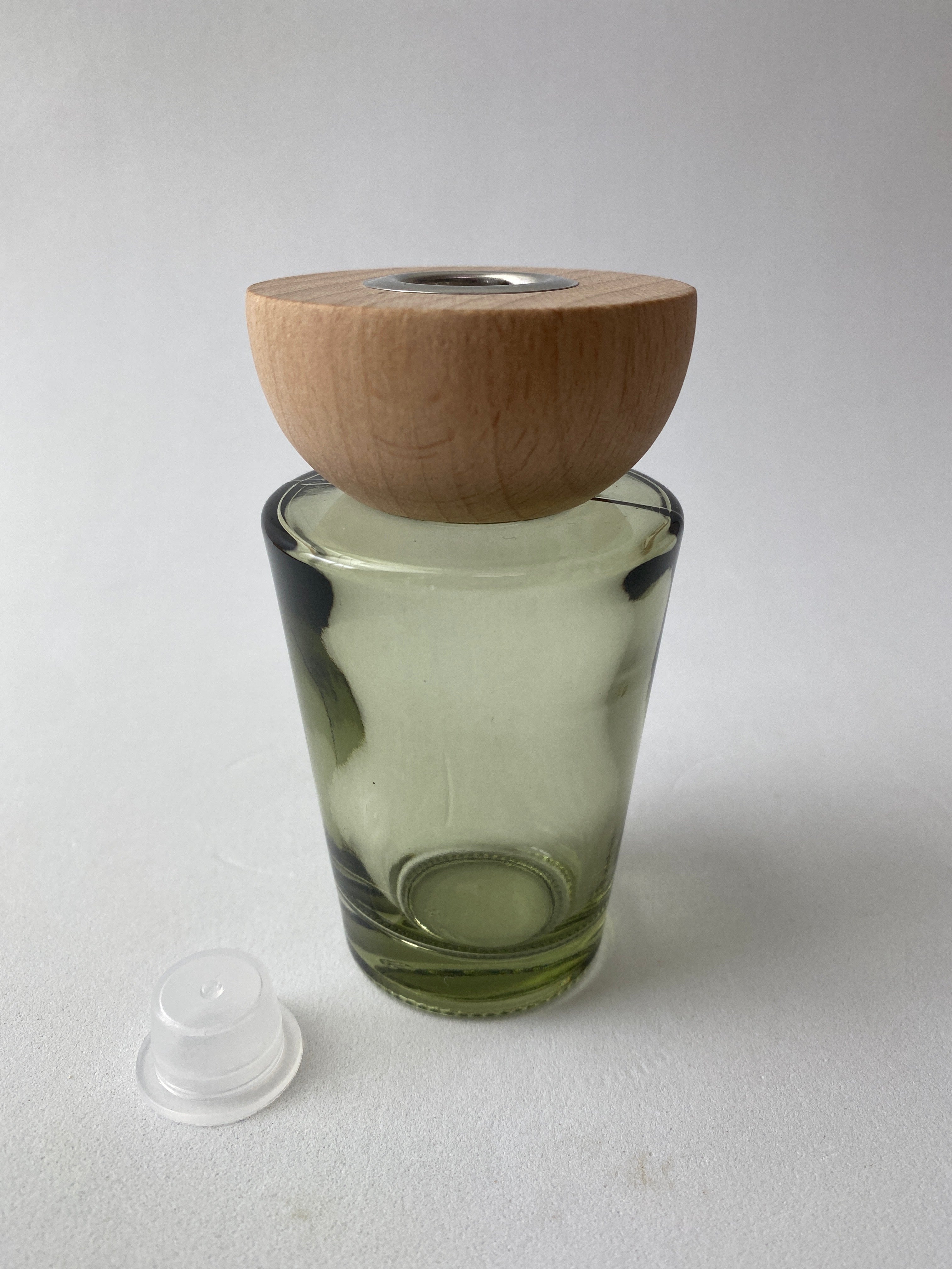 Frasco de Vidro Esverdeado e Tampa para Mikado ***