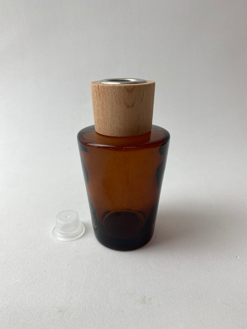 Frasco de Vidro Âmbar e Tampa para Mikado ***