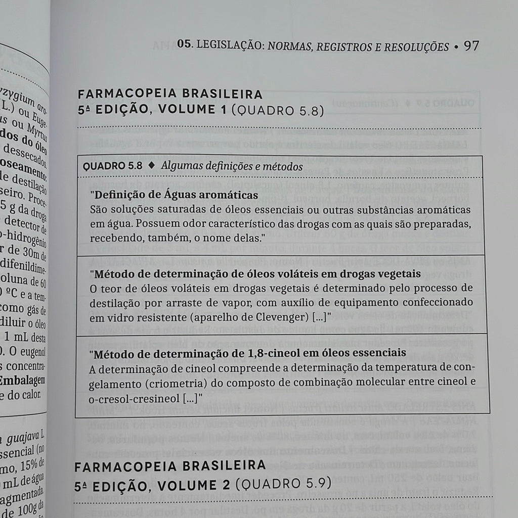 Livre de base de chimie des HE et de l'aromathérapie 