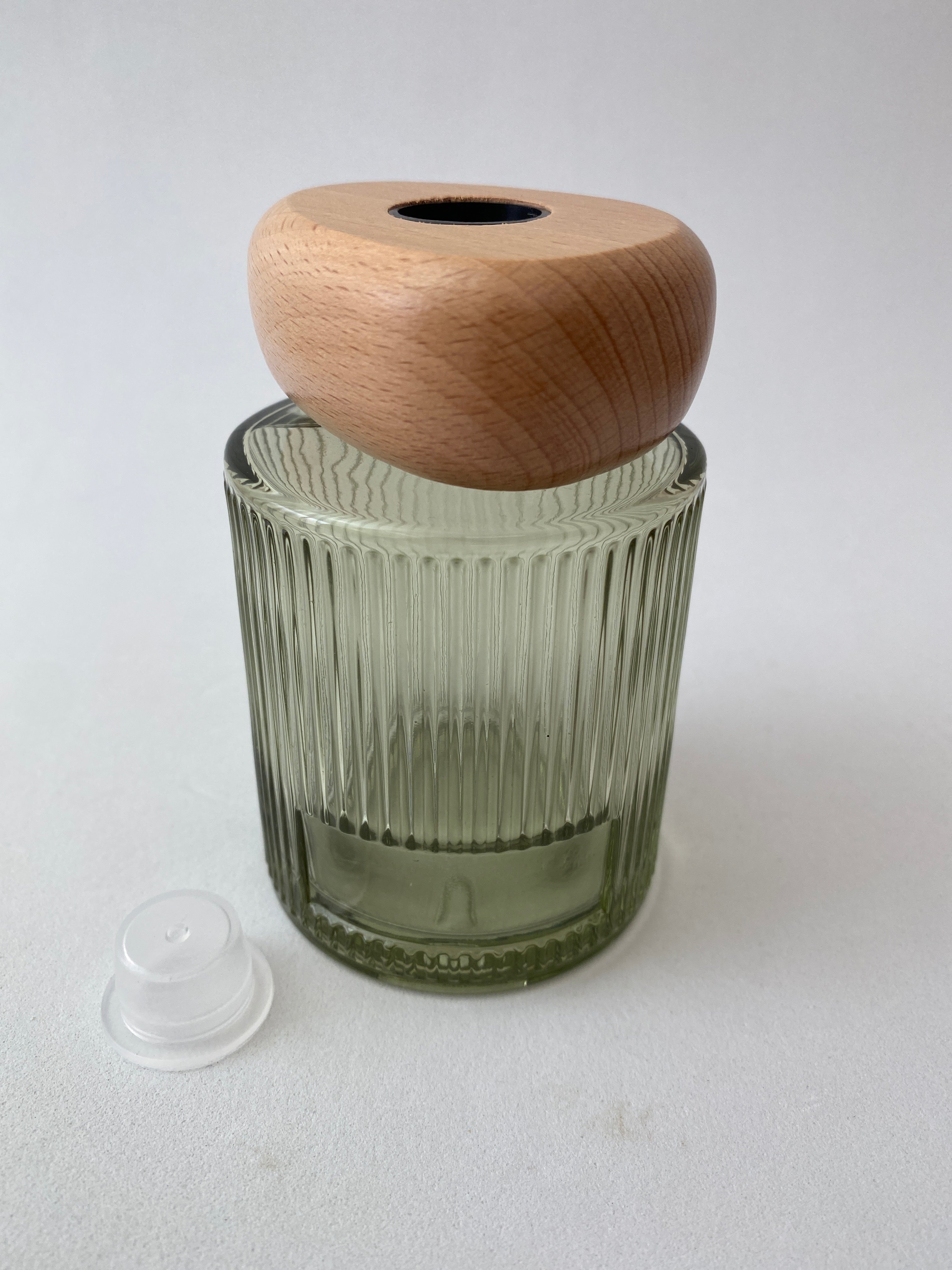 Frasco de Vidro Esverdeado e Tampa para Mikado ***