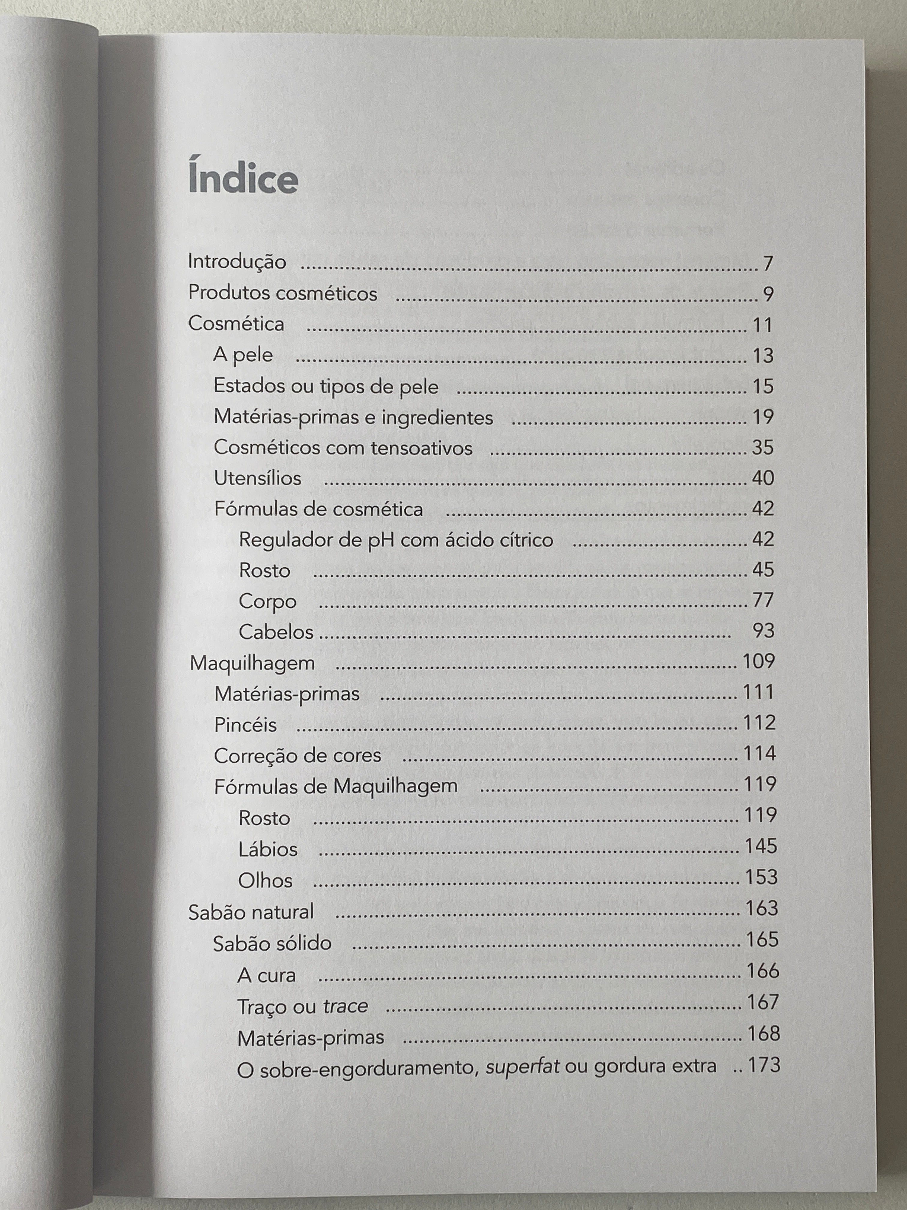 Livro Pele Feliz  |  Dulce Mourato.