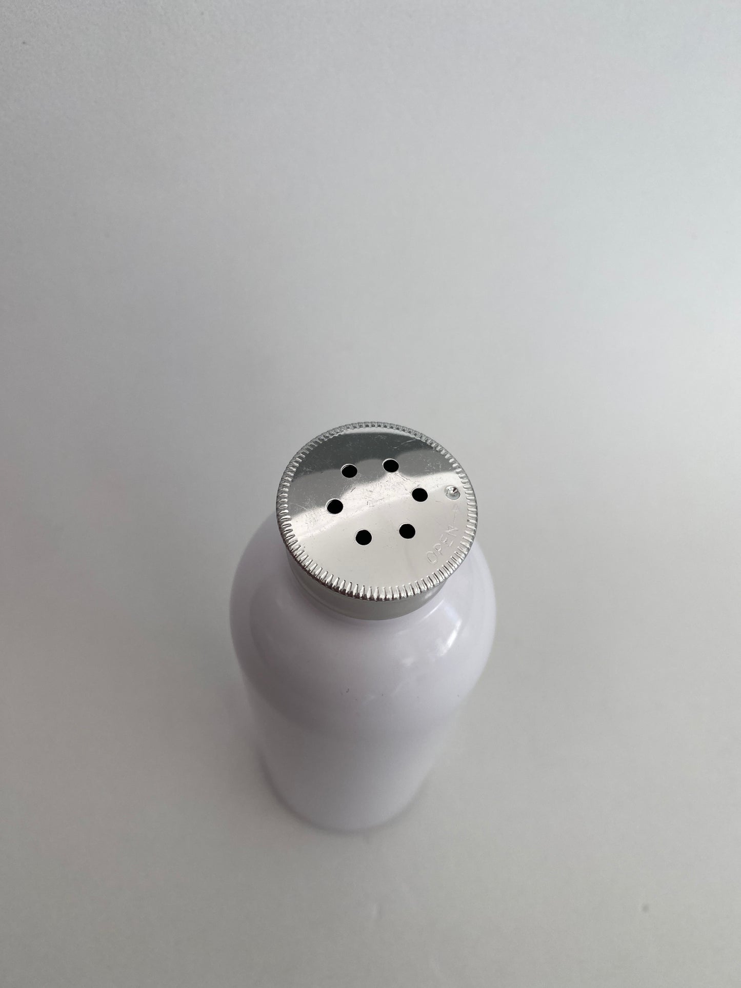 Frasco Cosmético de Alumínio Branco – 100 ml ***
