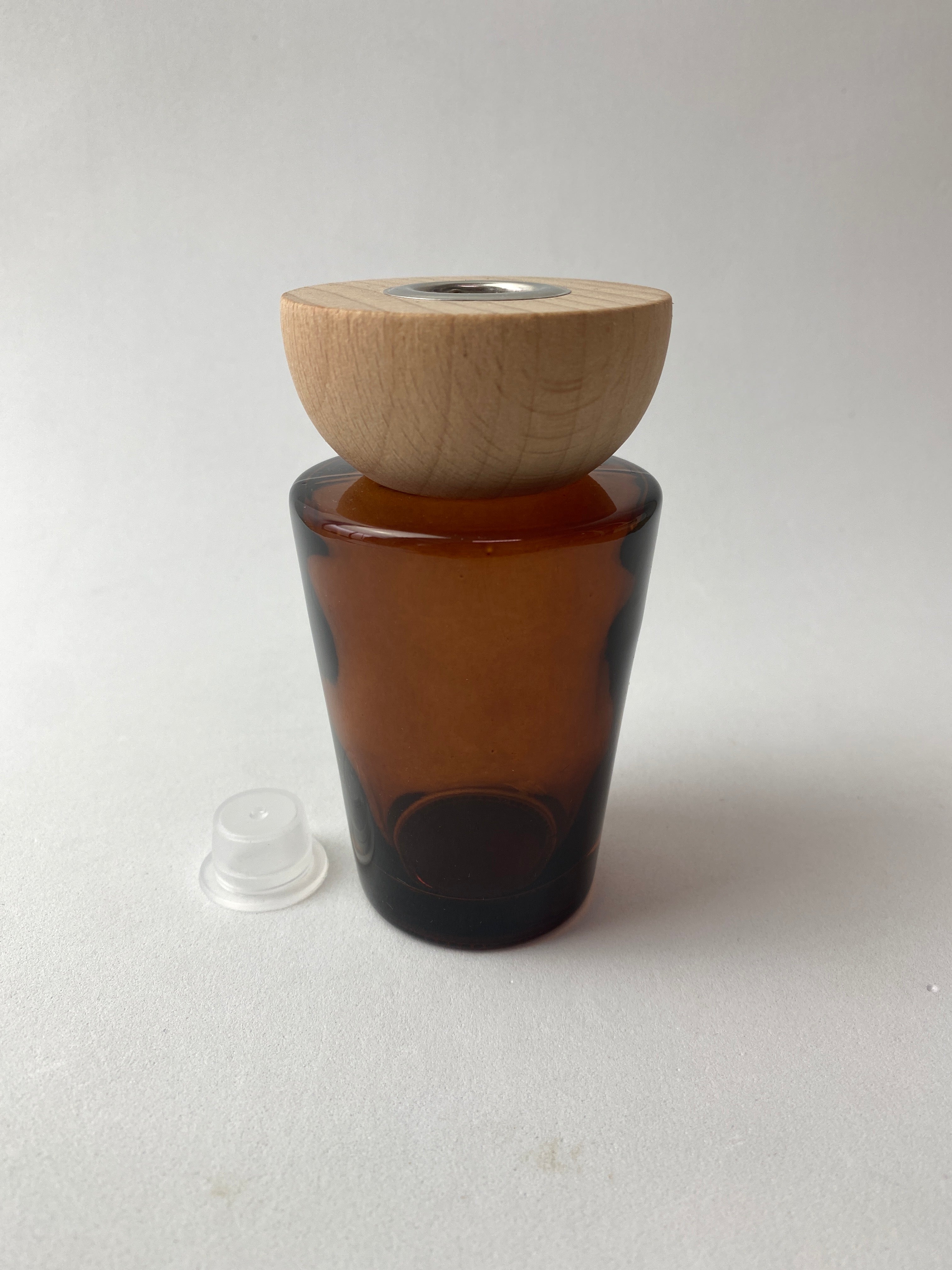 Frasco de Vidro Âmbar e Tampa para Mikado ***