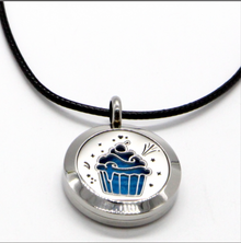 Colar Aromático para Óleos Essenciais | Cupcake (fio couro).