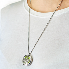 Leaf Necklace 30mm