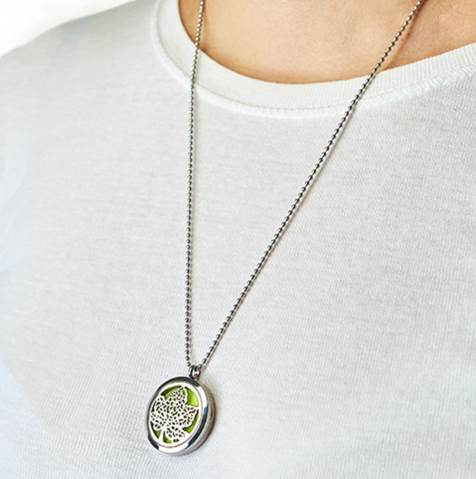 Colar Aromático para Óleos Essenciais | Diamantes Coração 30mm***