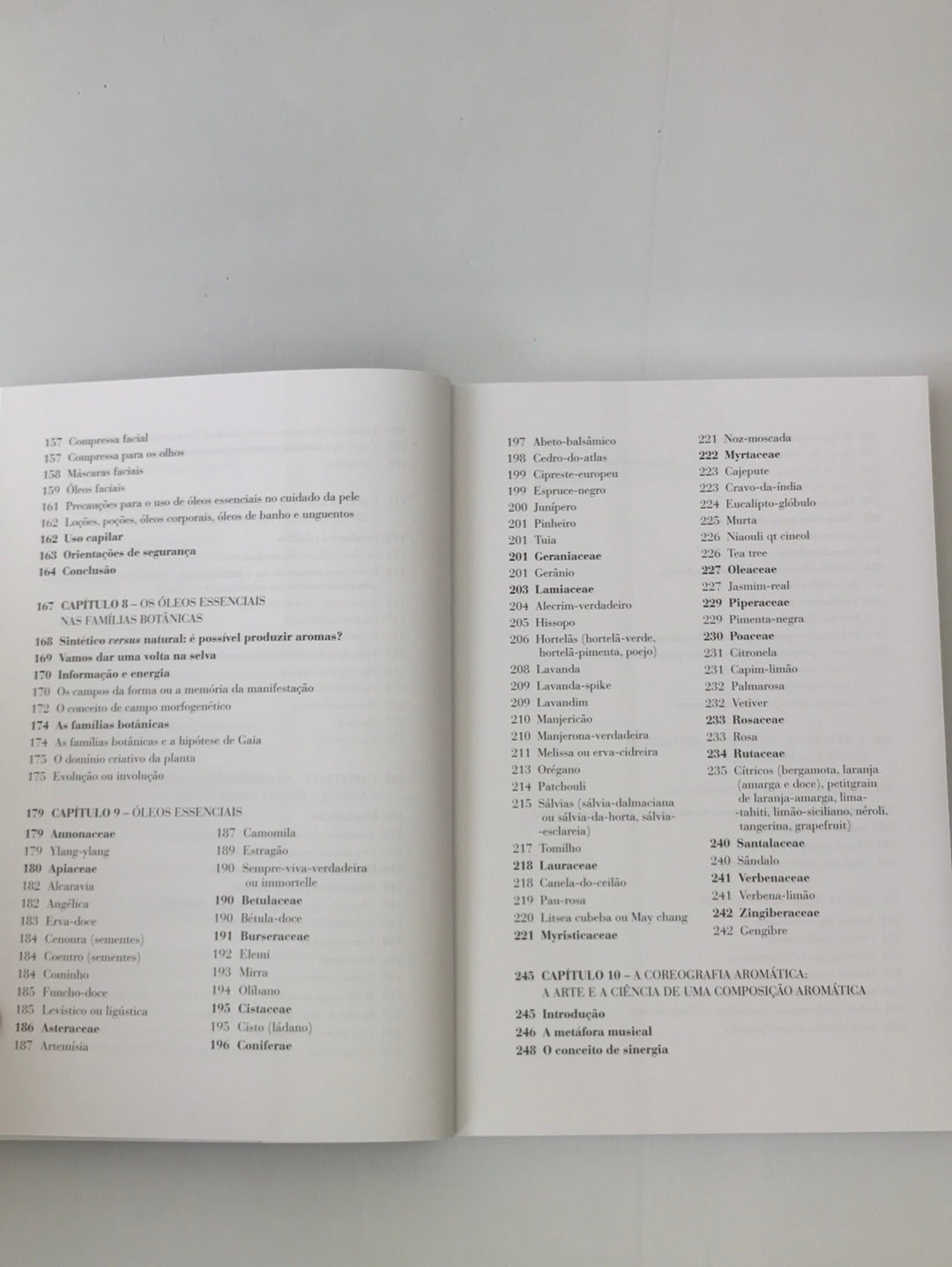 Le livre des cures d'huiles essentielles