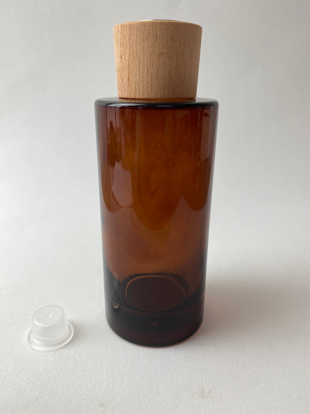 Frasco de Vidro Âmbar e Tampa para Mikado ***