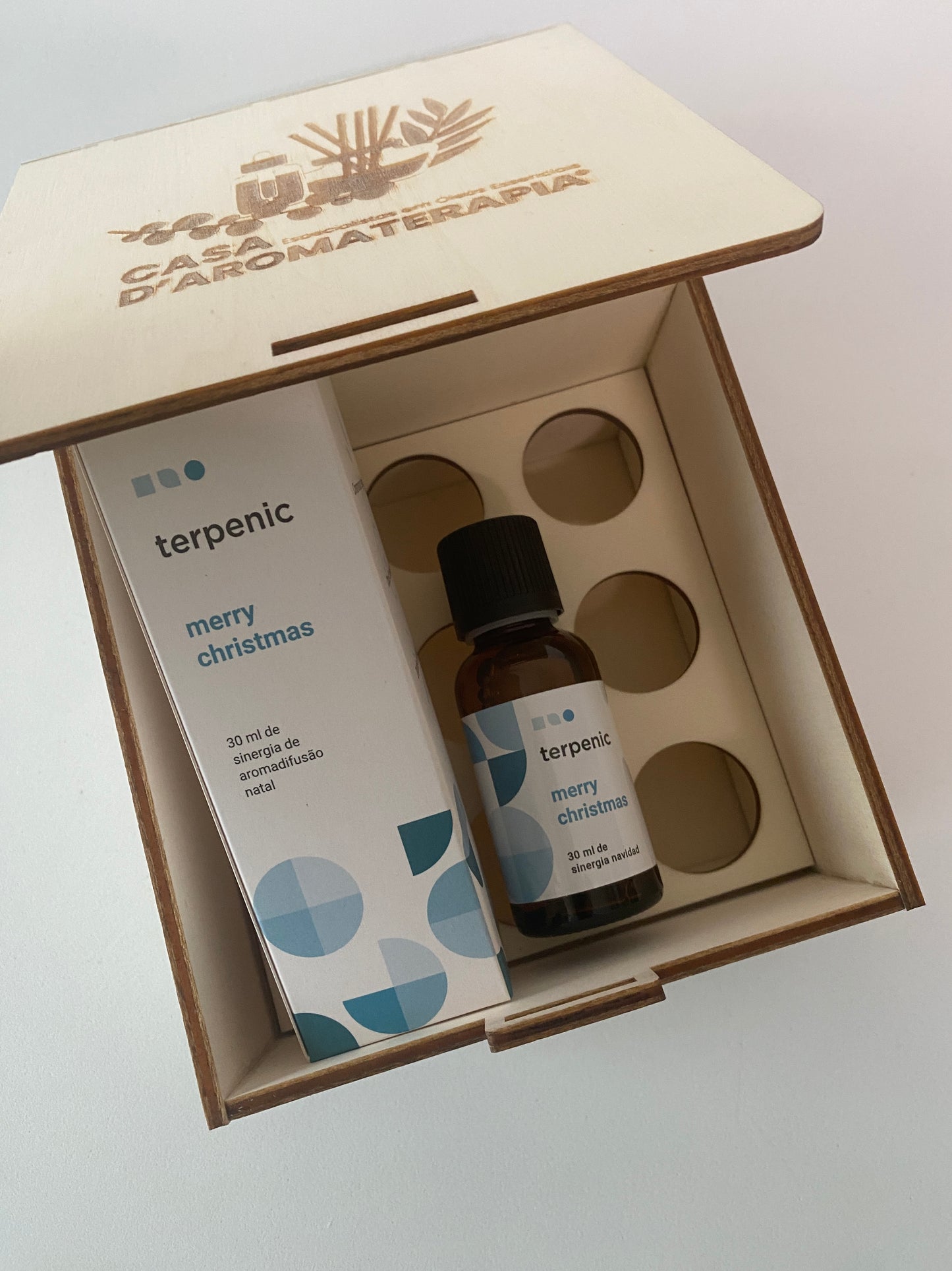 Kit Natalício (1 óleo difusor + caixa madeira)