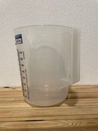 Copo Graduado (plástico forte) ***