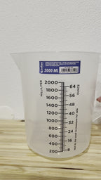 Copo Graduado (plástico forte) ***